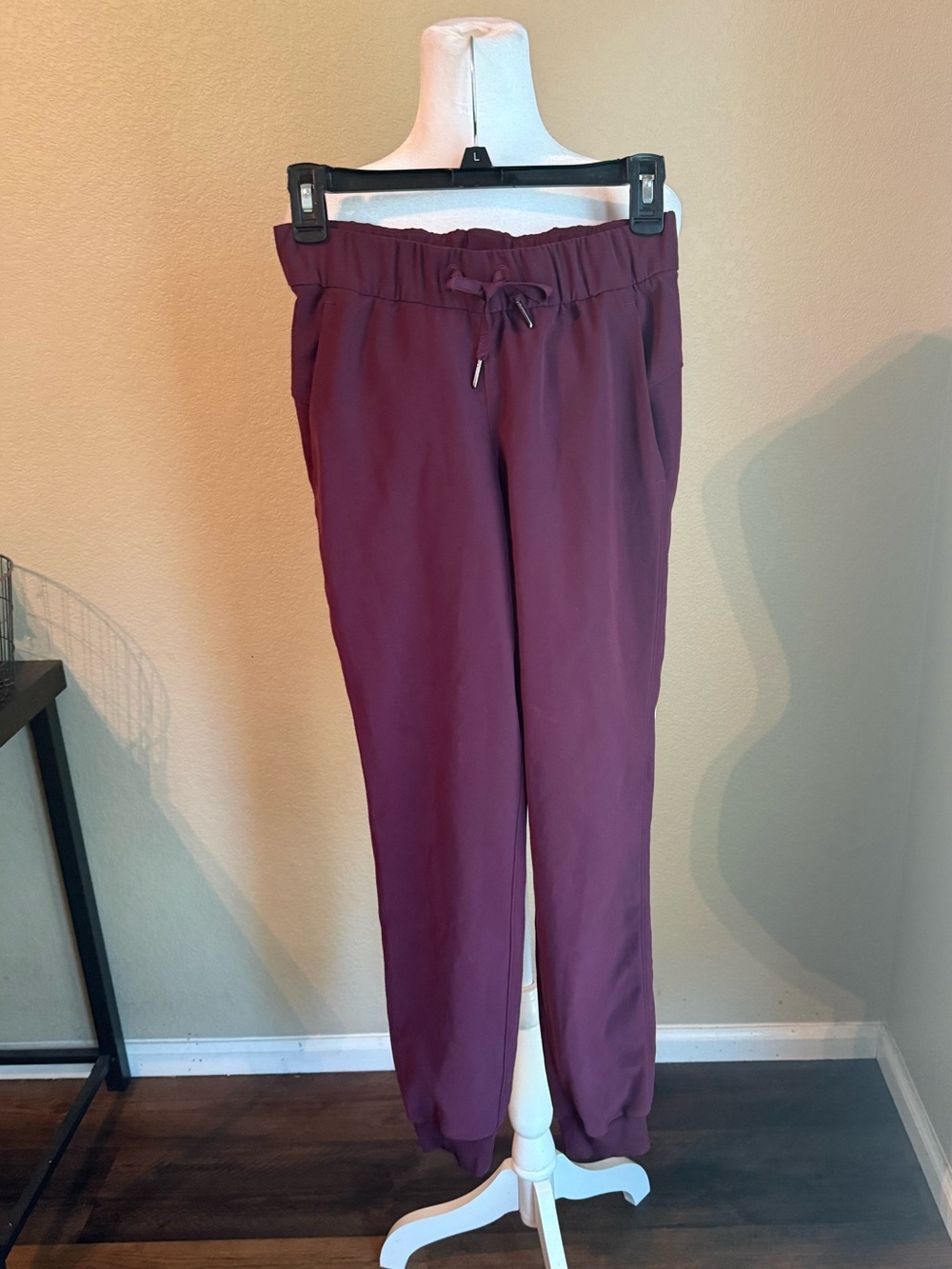 Lululemon Burgundy Drawstring Jogger Pants
